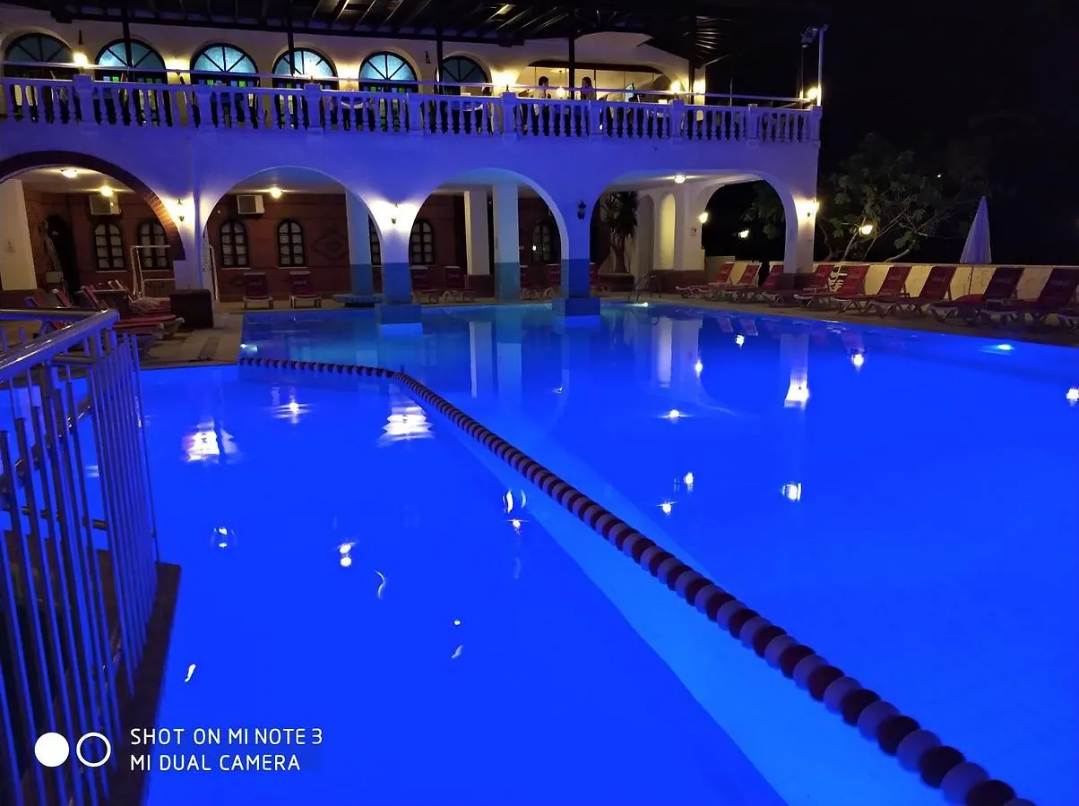 Altinsaray Hotel Kusadası 3*,